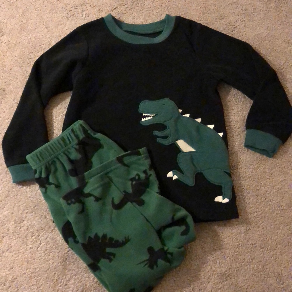 Carters fleece 4T pajamas
